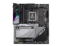 Gigabyte X670E AORUS MASTER - 1.0 - moderkort - utökad ATX - Socket AM5 - AMD X670E Chipuppsättning - USB-C 3.2 Gen2, USB-C Gen 2x2, USB 3.2 Gen 1, USB 3.2 Gen 2 - 2.5 Gigabit LAN, Bluetooth, Wi-Fi 6 - inbyggda grafiken (CPU krävs) - HD-ljud (7.1-kanal)